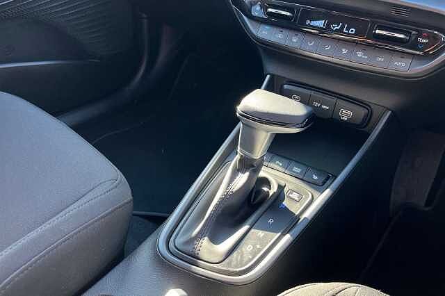 Hyundai Bayon 1.0 T Gdi Premium Suv 5dr Petrol Dct Euro 6 (s/s) (100 Ps)