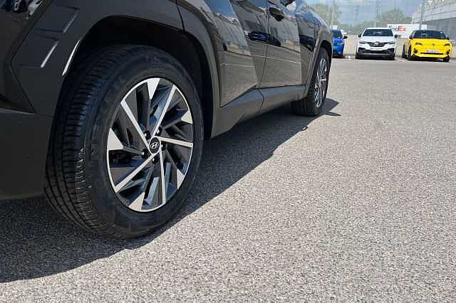 Hyundai TUCSON 1.6 T Gdi Mhev Premium Suv 5dr Petrol Hybrid Dct Euro 6 (s/s) (150 Ps) Phantom Black