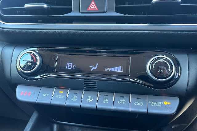 Hyundai Kona 1.6 H Gdi Premium Suv 5dr Petrol Hybrid Dct Euro 6 (s/s) (141 Ps)