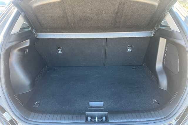 Hyundai Kona 1.6 H Gdi Premium Suv 5dr Petrol Hybrid Dct Euro 6 (s/s) (141 Ps)