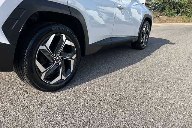 Hyundai Tucson 1.6 H T Gdi Premium Suv 5dr Petrol Hybrid Auto Euro 6 (s/s) (230 Ps)
