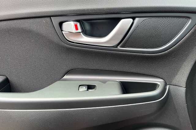 Hyundai KONA 1.0 T Gdi Mhev Premium Suv 5dr Petrol Hybrid Manual Euro 6 (s/s) (120 Ps) Ultimate Red