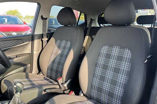 Hyundai I10 1.2 Premium Hatchback 5dr Petrol Auto Euro 6 (s/s) (79 Ps) Meta Blue