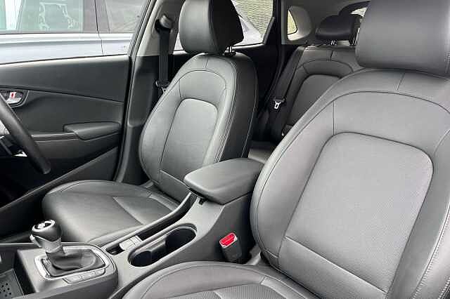 Hyundai KONA 1.6 H Gdi Ultimate Suv 5dr Petrol Hybrid Dct Euro 6 (s/s) (141 Ps) Ecotronic Grey