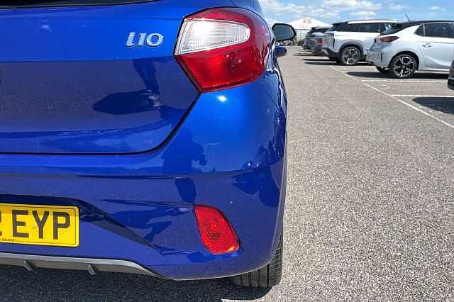 Hyundai I10 1.0 Premium Hatchback 5dr Petrol Auto Euro 6 (s/s) (67 Ps) Intense Blue
