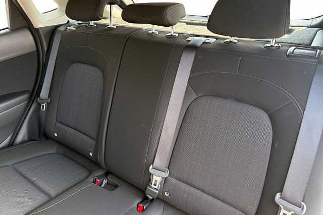 Hyundai Kona 1.6 H Gdi Premium Suv 5dr Petrol Hybrid Dct Euro 6 (s/s) (141 Ps)