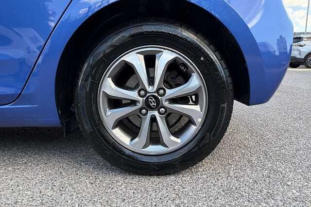 Hyundai I20 1.2 Se Launch Edition Hatchback 5dr Petrol Manual Euro 6 (s/s) (84 Ps)