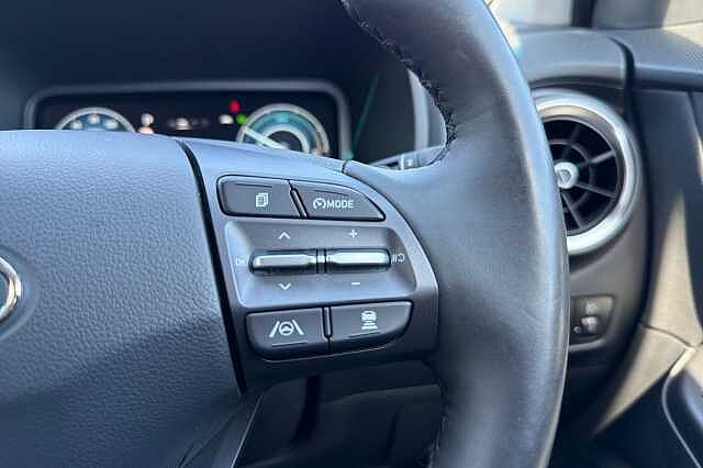 Hyundai Kona 1.6 H Gdi Ultimate Suv 5dr Petrol Hybrid Dct Euro 6 (s/s) (141 Ps)