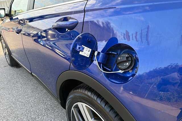 Hyundai Bayon 1.0 T Gdi Mhev Premium Suv 5dr Petrol Hybrid Dct Euro 6 (s/s) (100 Ps)