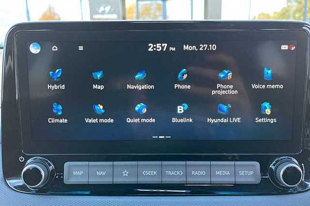 Hyundai KONA 1.6 GDI HYBRID PREMIUM 5DR DCT Red