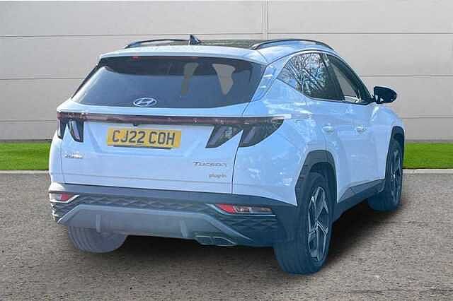 Hyundai TUCSON 1.6 TGDI PLUG-IN HYBRID ULTIMATE 5DR 4WD AUTO White