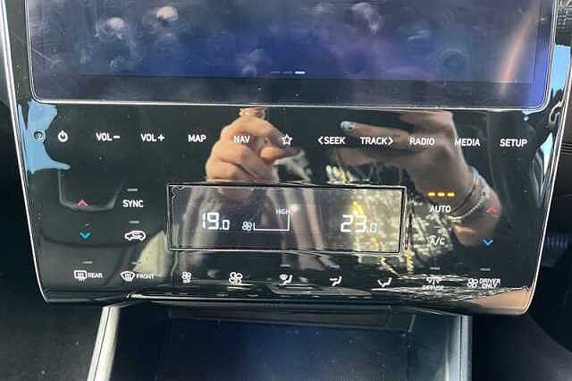 Hyundai TUCSON 1.6 TGDI PLUG-IN HYBRID ULTIMATE 5DR 4WD AUTO White