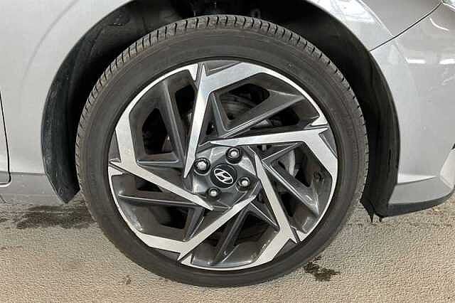 Hyundai i20 1.0T GDI 48V MHD PREMIUM 5DR DCT