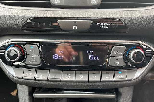 Hyundai i30 1.0T GDI PREMIUM 5DR DCT