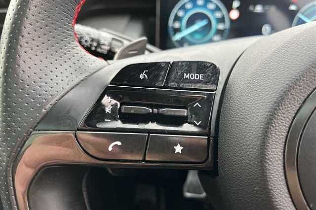 Hyundai TUCSON 1.6 TGDI HYBRID 230 N LINE S 5DR 2WD AUTO RED