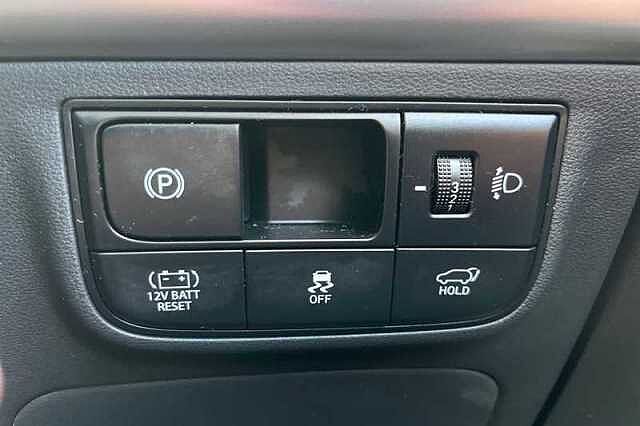 Hyundai TUCSON 1.6T HYBRID PREMIUM 5DR AUTO White