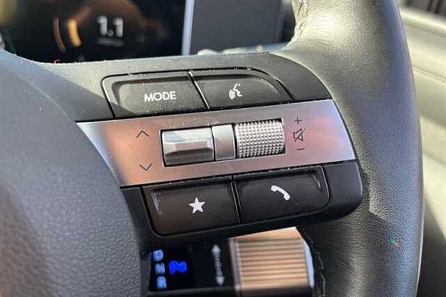 Hyundai TUCSON 1.6T HYBRID PREMIUM 5DR AUTO White