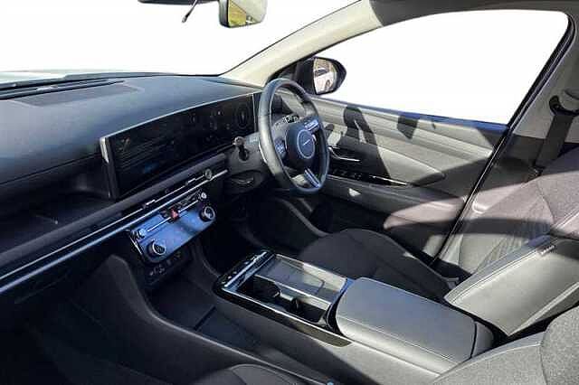 Hyundai TUCSON 1.6T HYBRID PREMIUM 5DR AUTO White