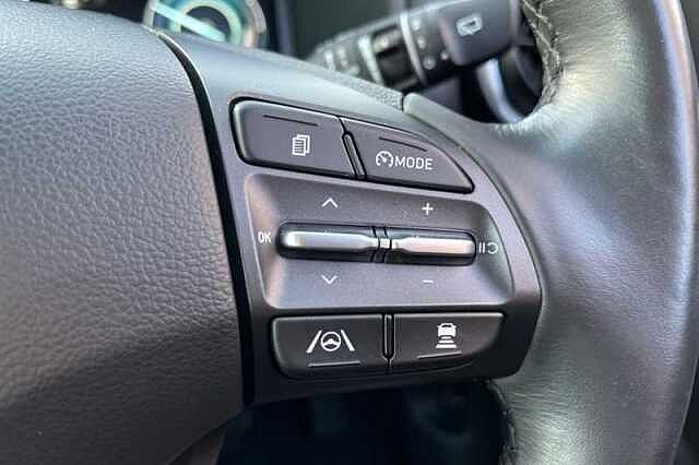Hyundai KONA 1.6 GDI HYBRID PREMIUM 5DR DCT
