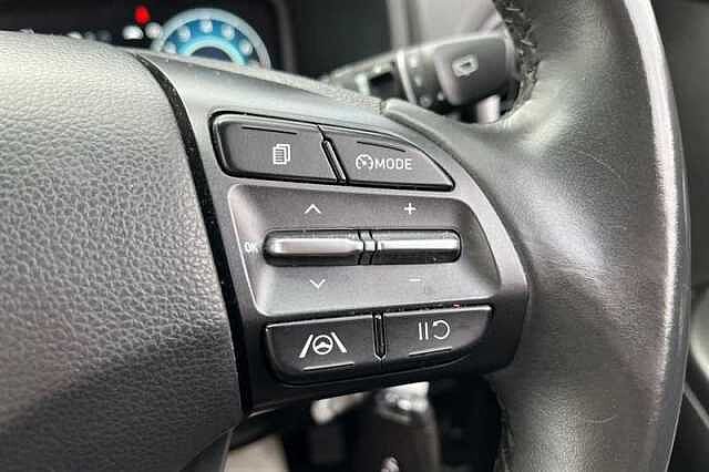 Hyundai KONA 1.0 TGDI 48V MHEV SE CONNECT 5DR Red