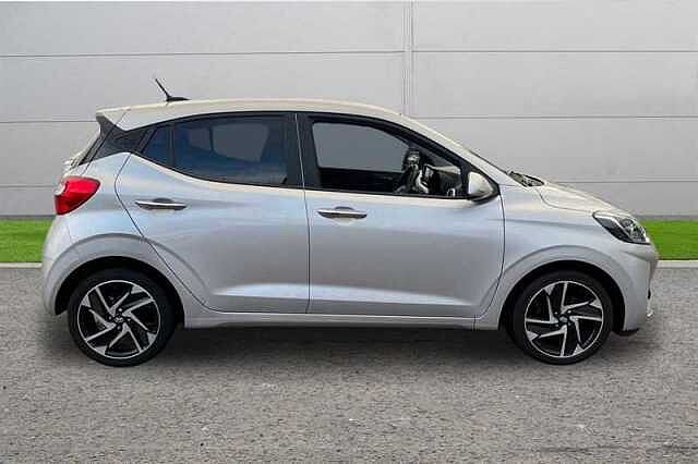Hyundai I10 1.2 MPI PREMIUM 5DR AUTO SILVER