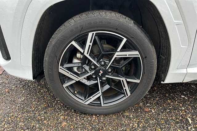 Hyundai TUCSON 1.6T HYBRID N LINE 5DR AUTO SERENITY WHITE