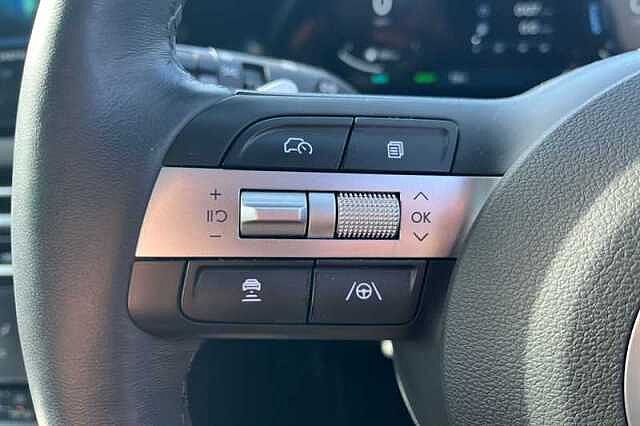 Hyundai TUCSON 1.6T PLUG-IN HYBRID ULTIMATE 5DR 4WD AUTO SHIMMERING SILVER