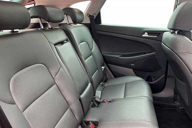 Hyundai TUCSON 1.6 T-GDI PREMIUM SE 5DR FIERY RED