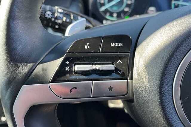 Hyundai TUCSON 1.6 TGDI HYBRID 230 ULTIMATE 5DR 2WD AUTO SHIMMERING SILVER