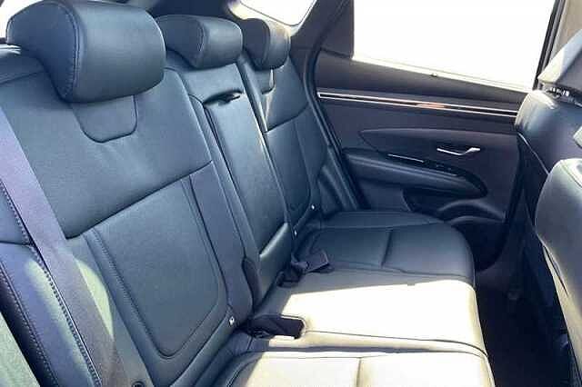 Hyundai TUCSON 1.6 TGDI HYBRID 230 ULTIMATE 5DR 2WD AUTO SHIMMERING SILVER