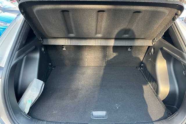 Hyundai KONA 1.6T 138 N LINE 5DR SHIMMERING SILVER