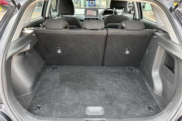 Hyundai KONA 1.0 TGDI 48V MHEV SE CONNECT 5DR PHANTOM BLACK