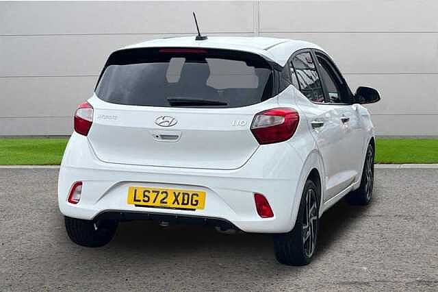 Hyundai I10 1.0 PREMIUM 5DR ATLAS WHITE