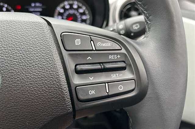 Hyundai I10 1.0 PREMIUM 5DR ATLAS WHITE