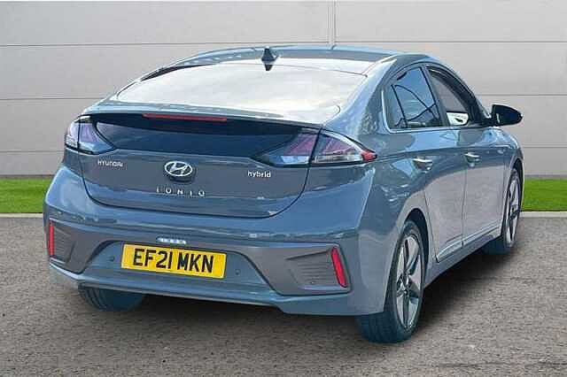 Hyundai IONIQ 1.6 GDI HYBRID PREMIUM SE 5DR DCT