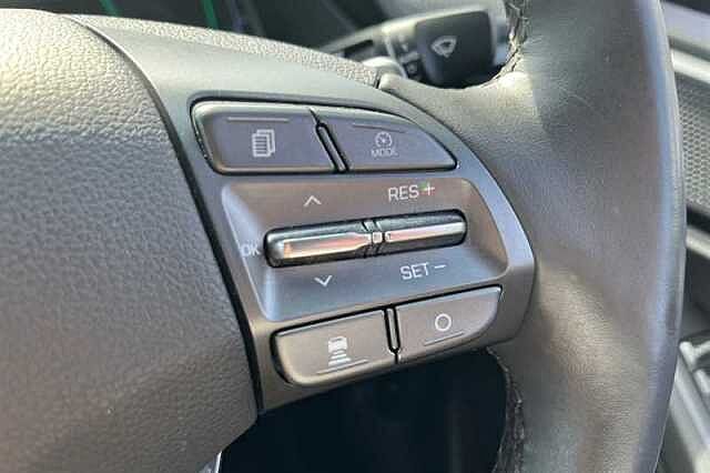 Hyundai IONIQ 1.6 GDI HYBRID PREMIUM SE 5DR DCT