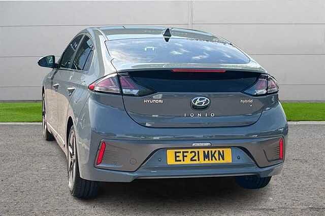 Hyundai IONIQ 1.6 GDI HYBRID PREMIUM SE 5DR DCT