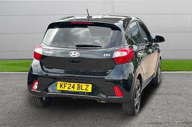 Hyundai i10 1.0 [63] PREMIUM 5DR AUTO [NAV]