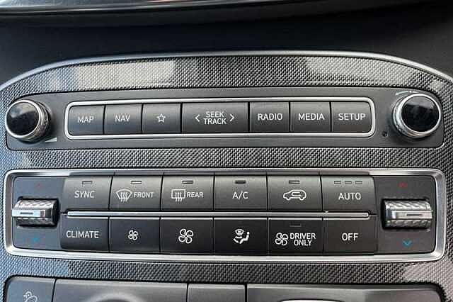 Hyundai SANTA FE 1.6 TGDI HYBRID PREMIUM 5DR AUTO
