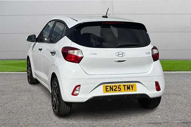 Hyundai I10 1.2 [79] PREMIUM 5DR AUTO [NAV] ATLAS WHITE