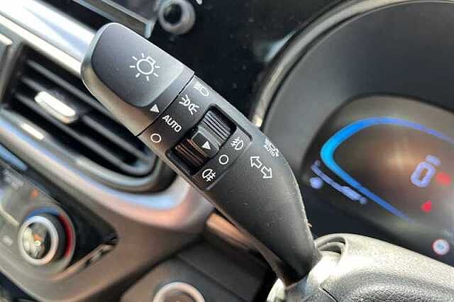 Hyundai I10 1.2 [79] PREMIUM 5DR AUTO [NAV] VIBRANT BLUE