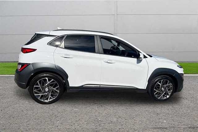 Hyundai KONA 1.6 GDI HYBRID ULTIMATE 5DR DCT ATLAS WHITE