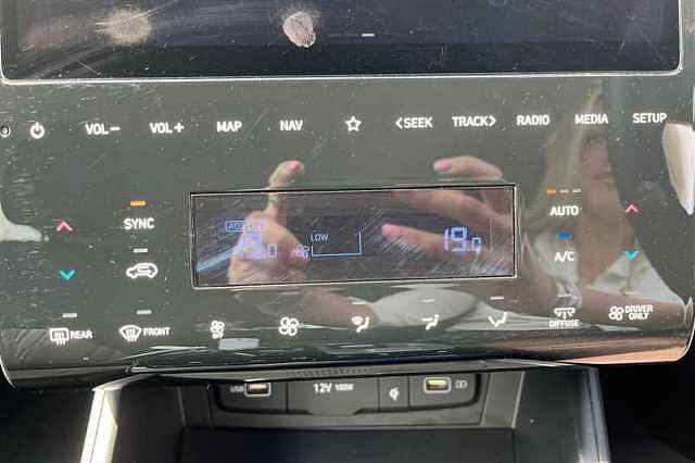 Hyundai TUCSON 1.6 TGDI HYBRID 230 PREMIUM 5DR 2WD AUTO PHANTOM BLACK