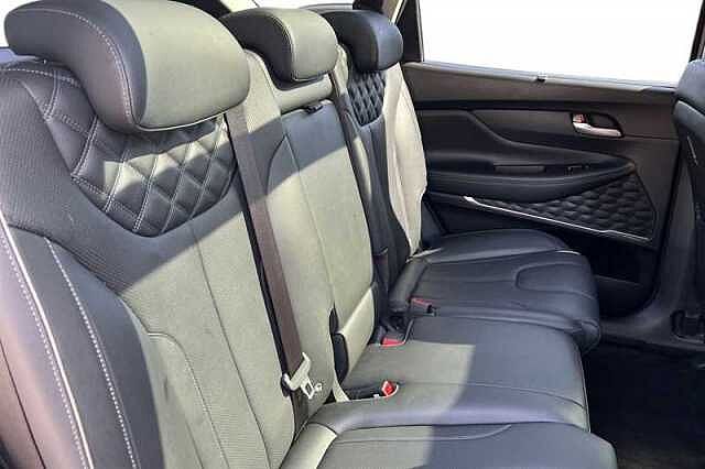 Hyundai SANTA FE 1.6 TGDI PLUG-IN HYBRID ULTIMATE 5DR 4WD AUTO