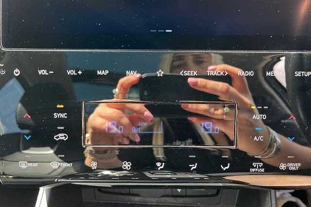 Hyundai TUCSON 1.6 TGDI HYBRID 230 ULTIMATE 5DR 2WD AUTO