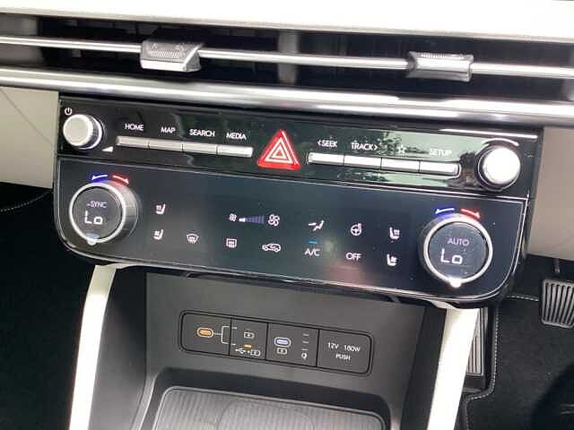 Hyundai TUCSON 1.6T Ultimate 5dr Engine Red