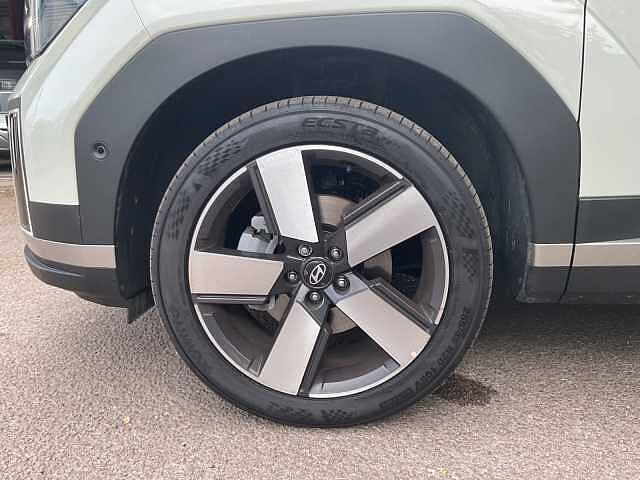 Hyundai Santa Fe 1.6 TGDi Hybrid Ultimate 5dr 4WD Auto