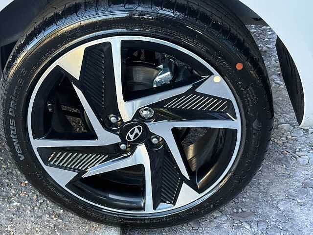 Hyundai i10 1.0 [63] Premium 5dr [Nav]