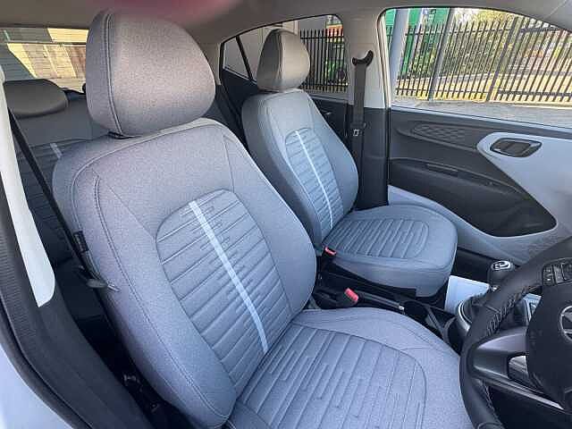 Hyundai i10 1.0 [63] Premium 5dr [Nav]