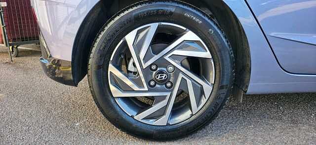 Hyundai i20 1.0T GDi Advance 5dr